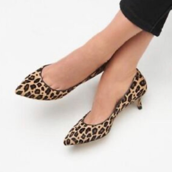 IVANKA TRUMP ~ LEOPARD WOMEN'S  SIZE 6M BEIGE / BLACK CLASSIC  HEEL SHOES - Picture 4 of 14